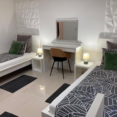 Apartman Sonas With Free Private Parking カルロヴァッツ エクステリア 写真